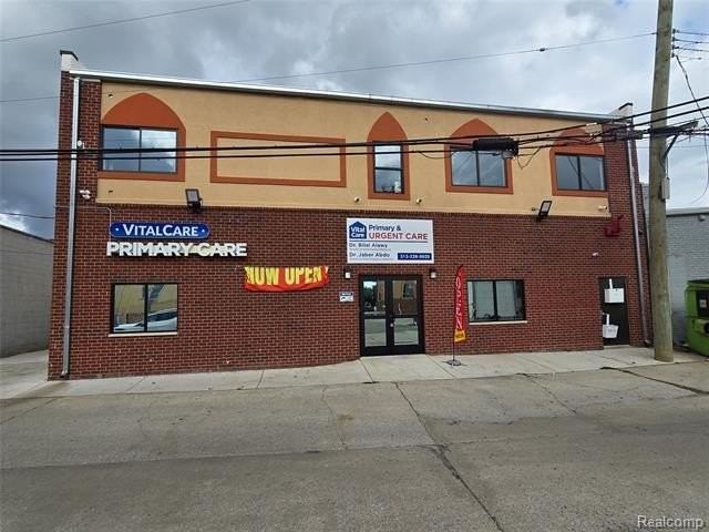 8833 Michigan Ave - Photo 2 of 17