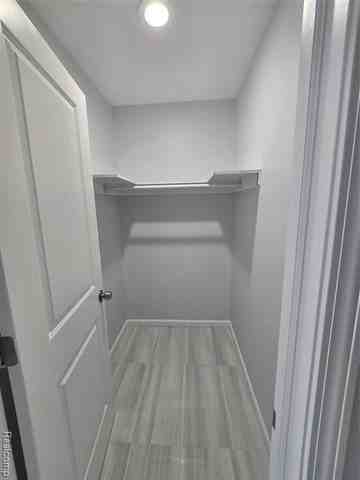 8833 Michigan Ave - Photo 5 of 17