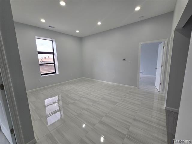 8833 Michigan Ave - Photo 6 of 17