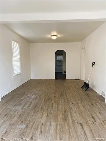 6088 Auburn St - Photo 4 of 13