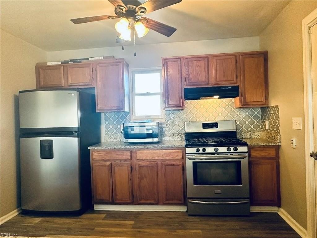 1513 Lincoln Ct - Photo 3 of 23