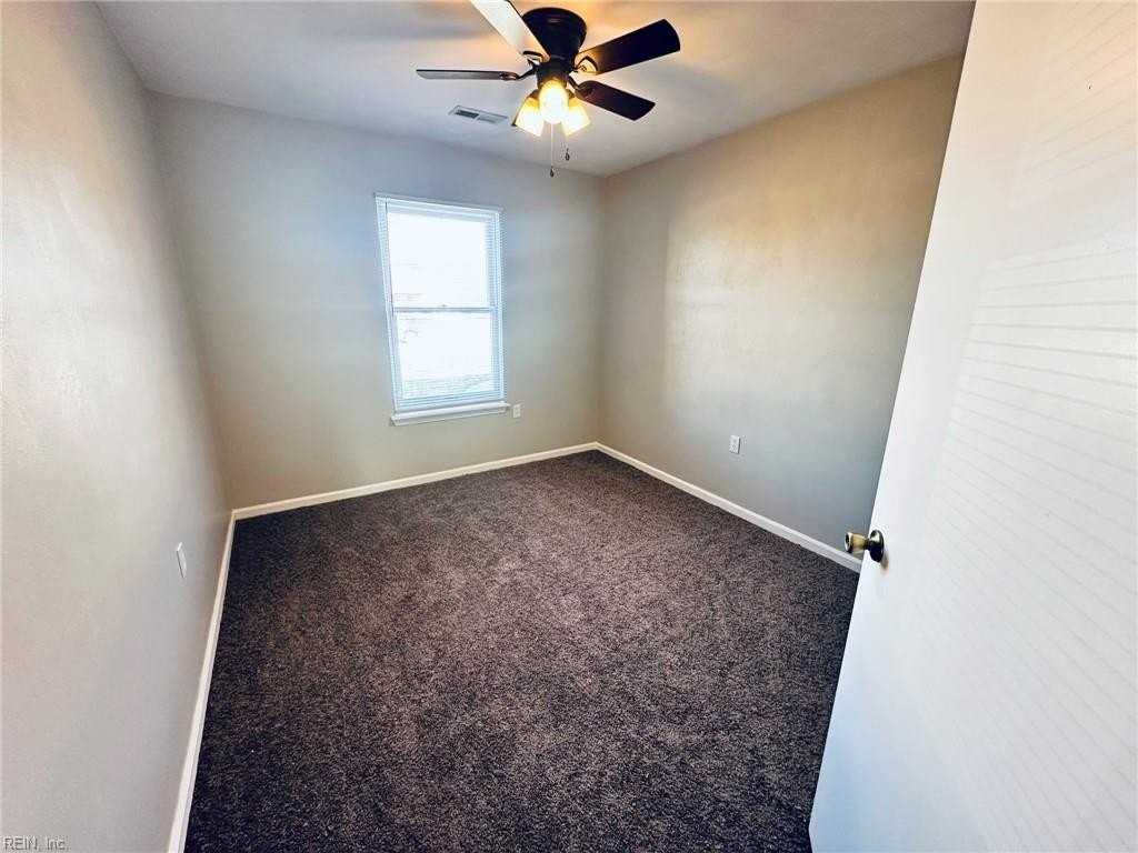 1513 Lincoln Ct - Photo 7 of 23