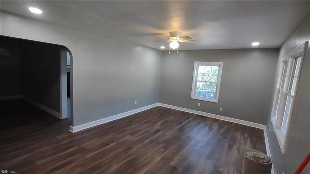 5949 Jefferson Ave - Photo 3 of 11