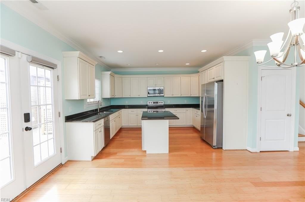 9628 9th Bay St - Photo 2 of 45