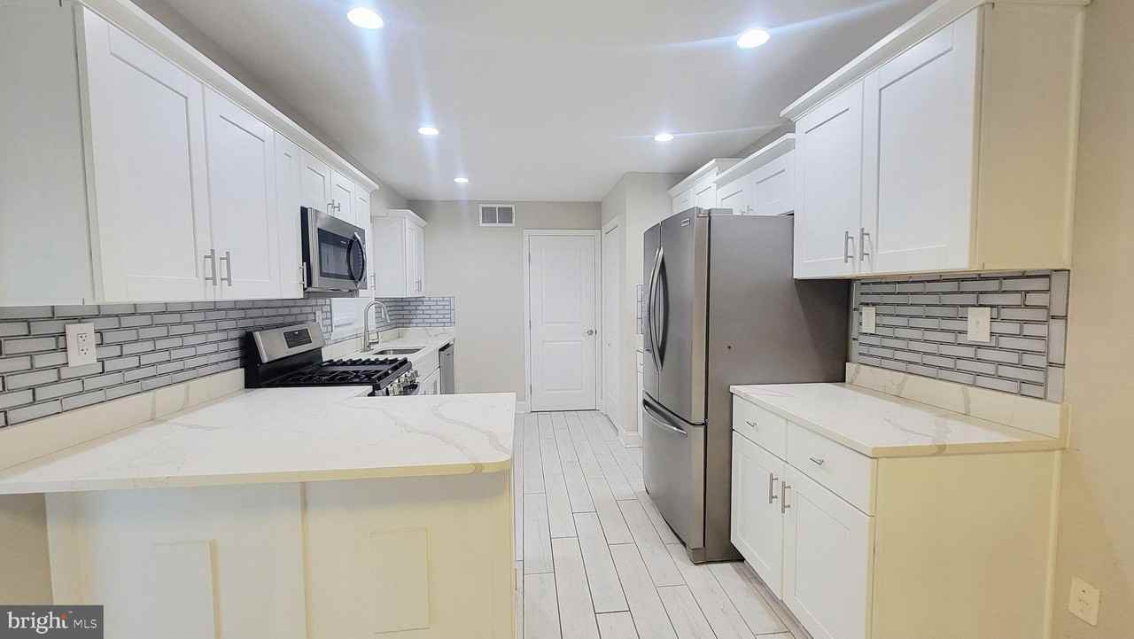 12400 Shadow Ln - Photo 4 of 28