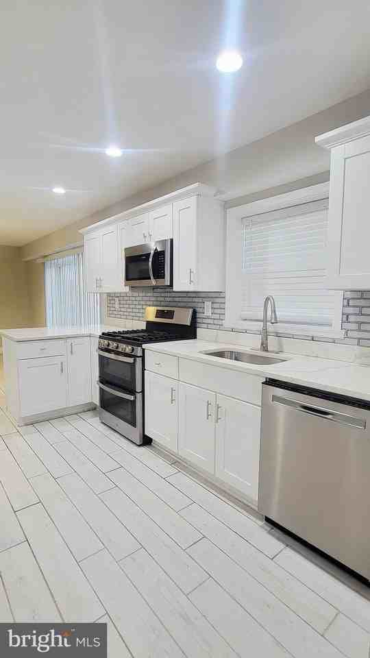 12400 Shadow Ln - Photo 5 of 28