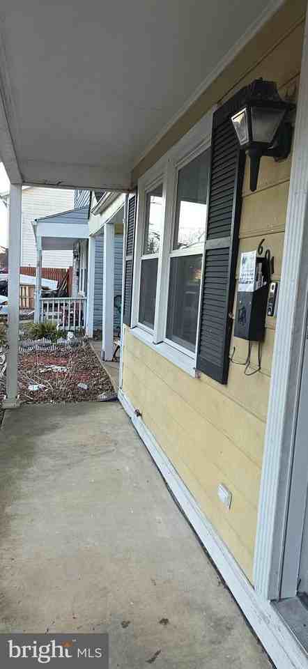 601 9th St - Photo 2 of 15