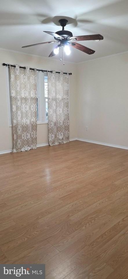 601 9th St - Photo 4 of 15