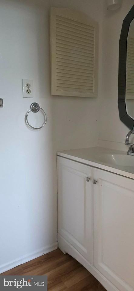 601 9th St - Photo 7 of 15