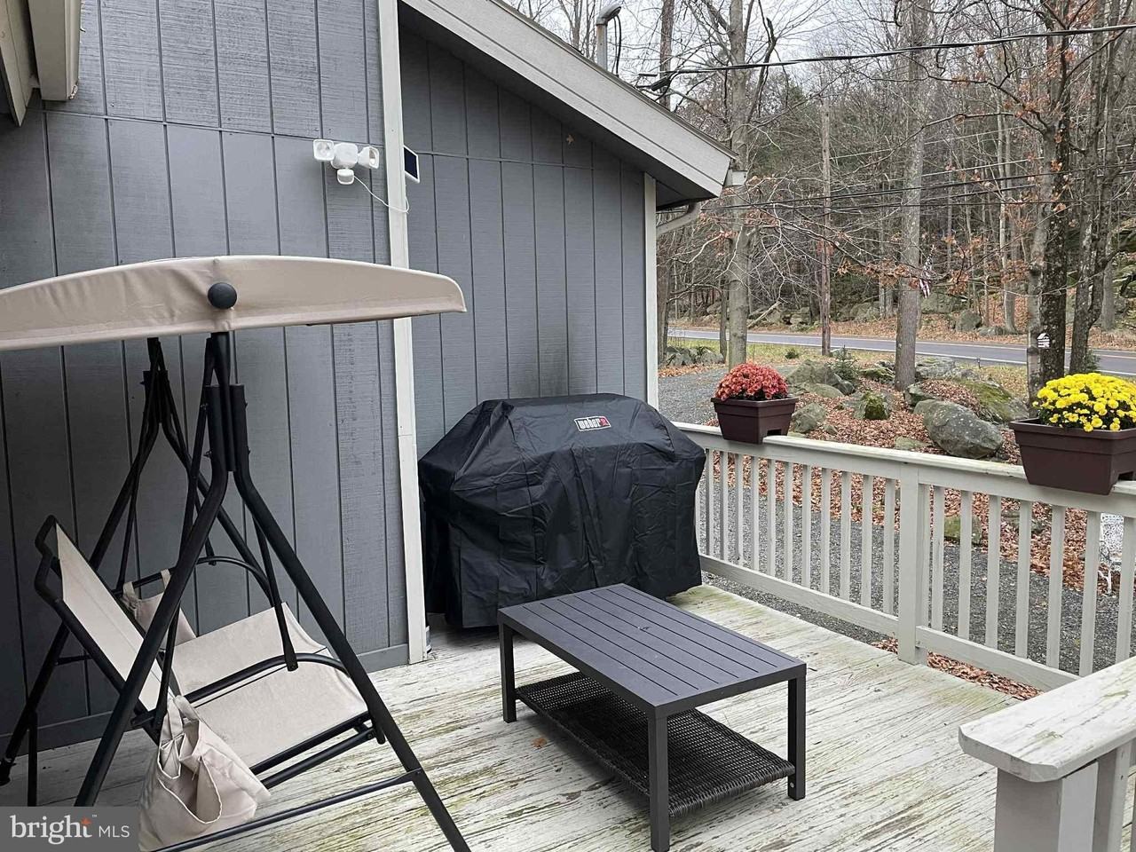 3104 N Gate Rd - Photo 2 of 26