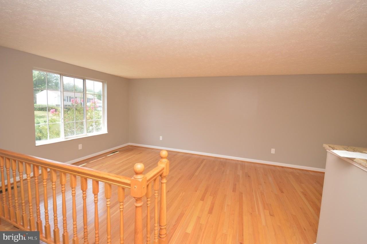 7011 Vantage Dr - Photo 4 of 38