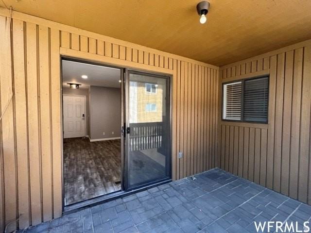 9152 S Jefferson Pl Unit 18 #18B - Photo 5 of 42