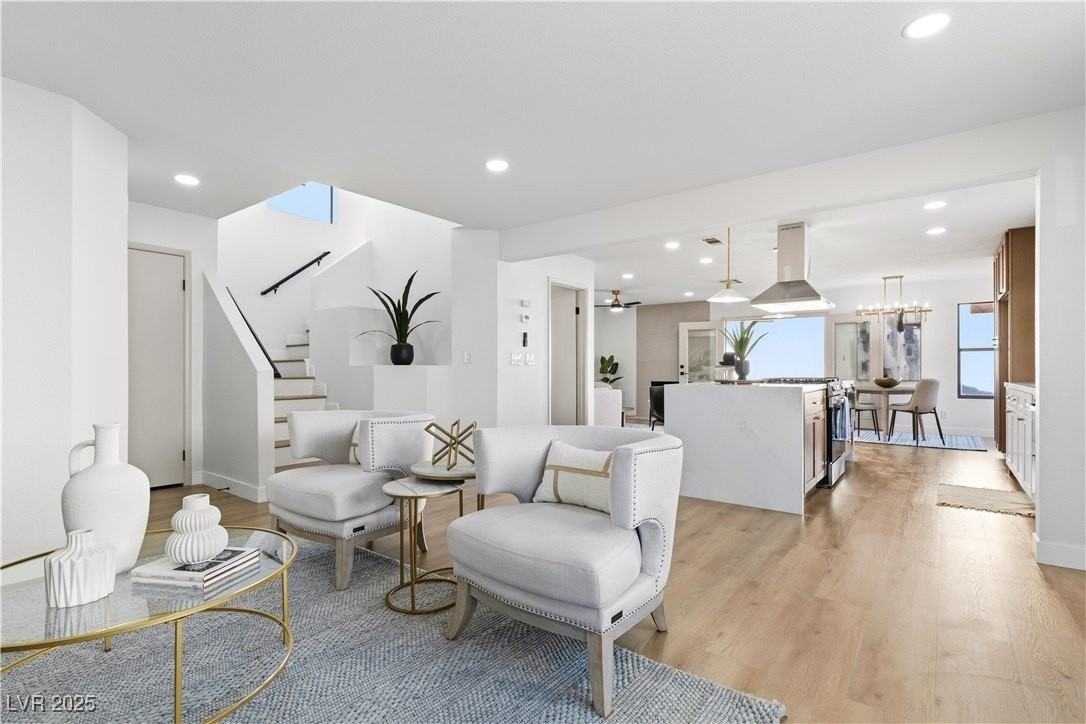 9504 Cliff View Way - Photo 3 of 6