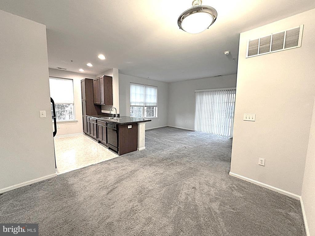 417 Highland Ests - Photo 4 of 10