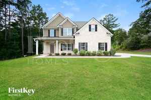 featured image of 215 Cheshire Dr
