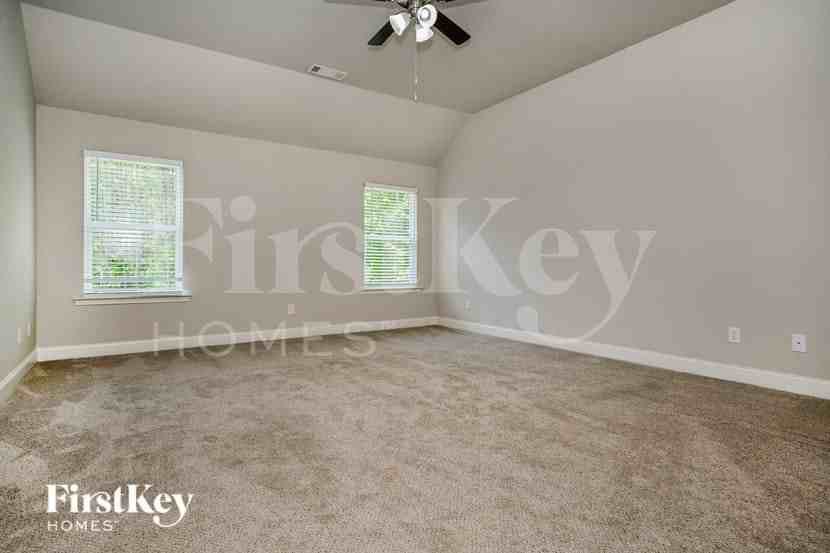 215 Cheshire Dr - Photo 6 of 16