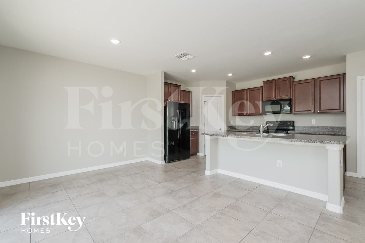 4313 Globe Thistle Dr - Photo 5 of 18