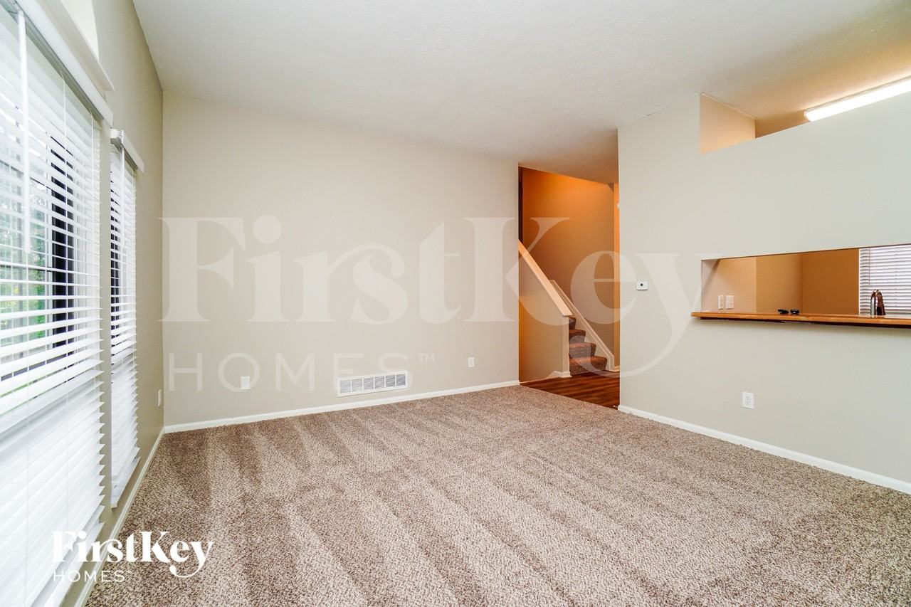 3609 Upperridge Ct - Photo 4 of 15