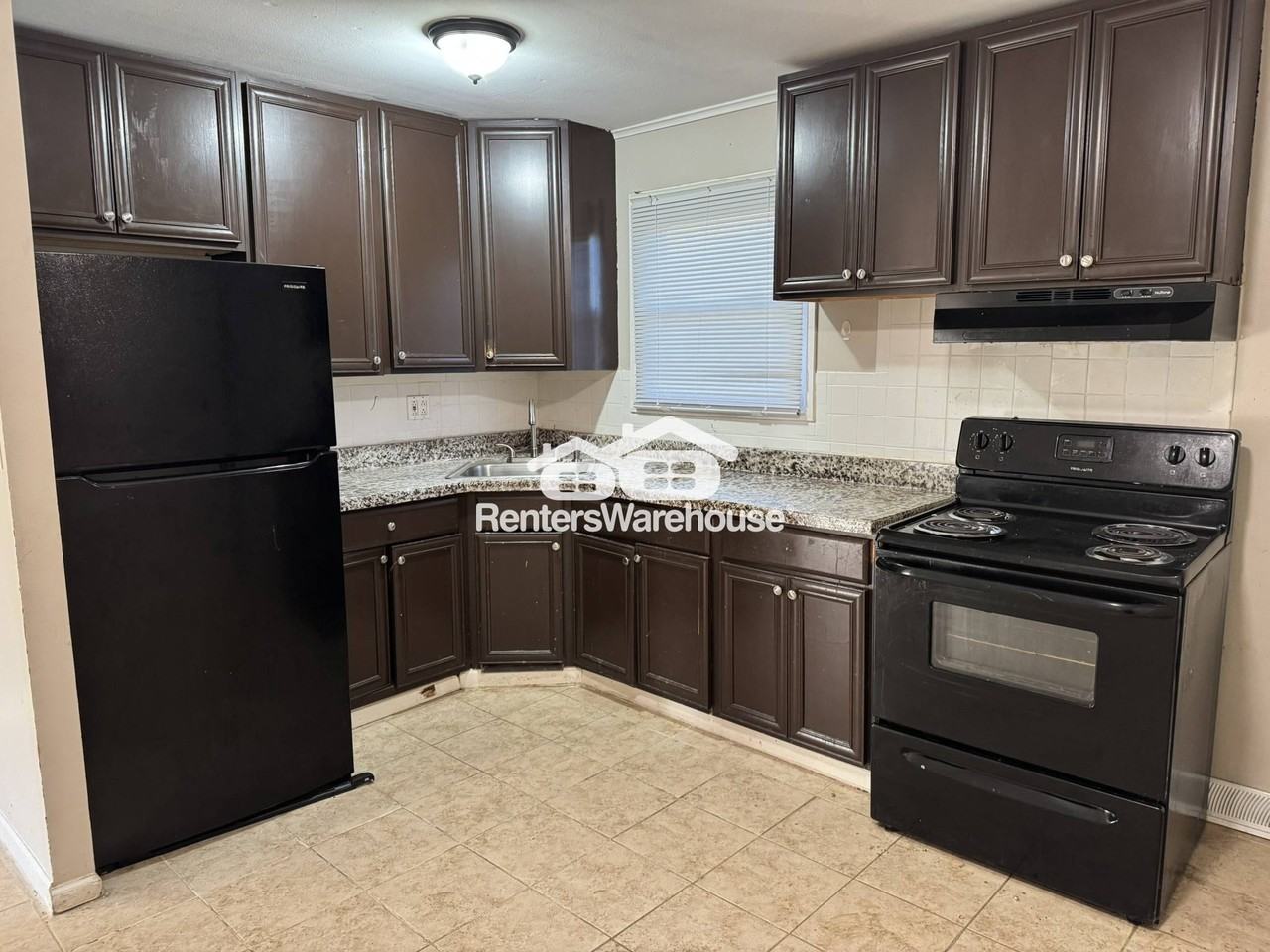 11880 Criterion Ave - Photo 5 of 13