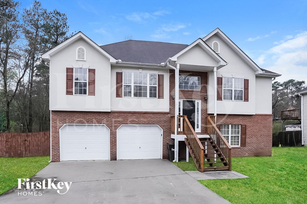 4442 Brittany Dr - Photo 2 of 15