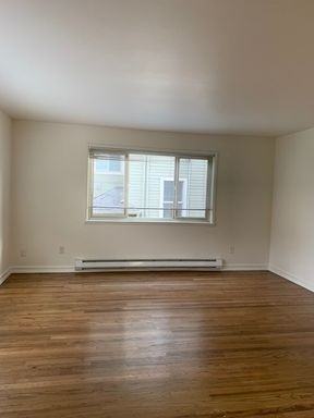 2821 14th Ave W #4 - Photo 4 of 19