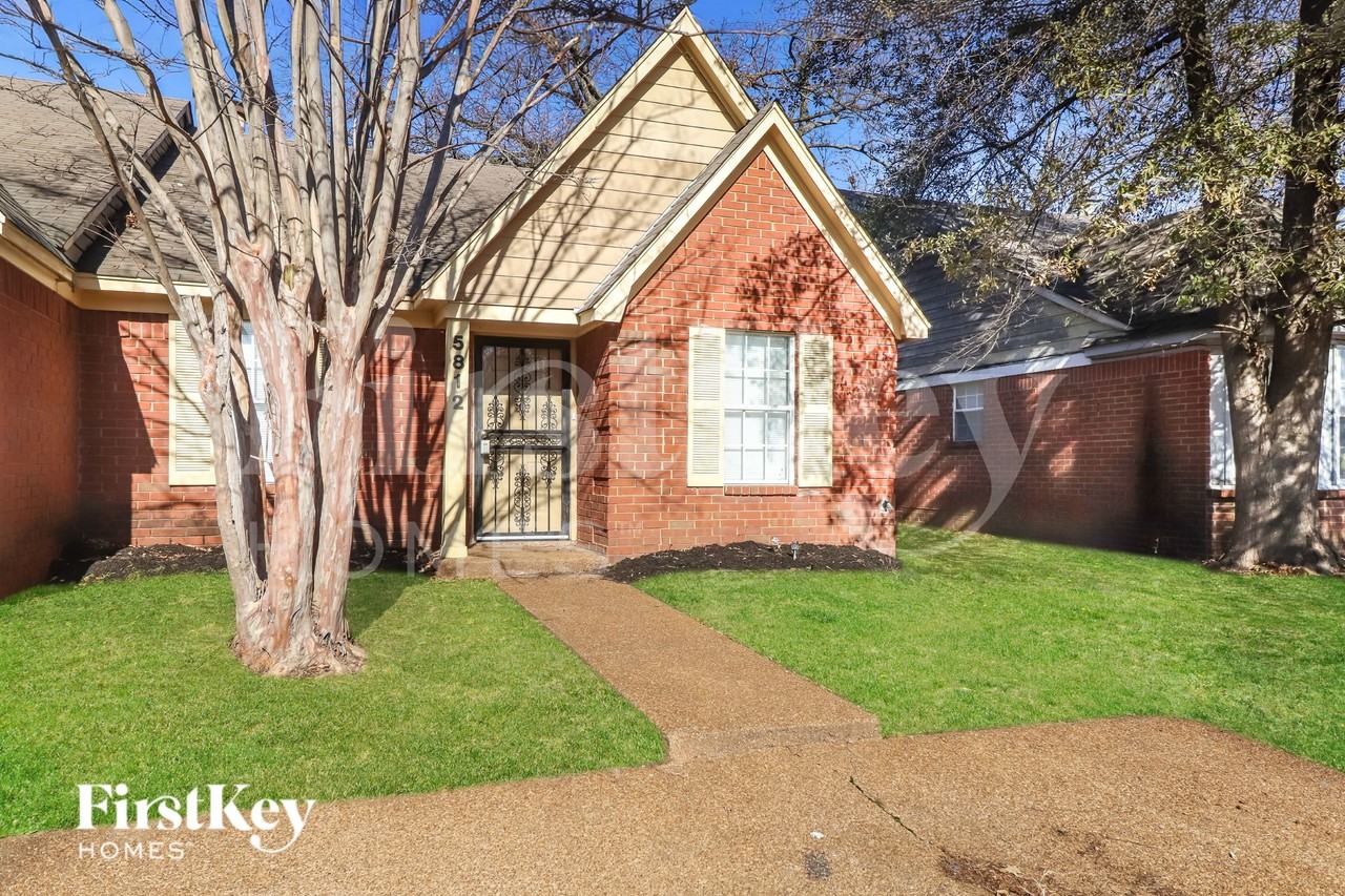 5812 Ashridge Pl - Photo 2 of 19