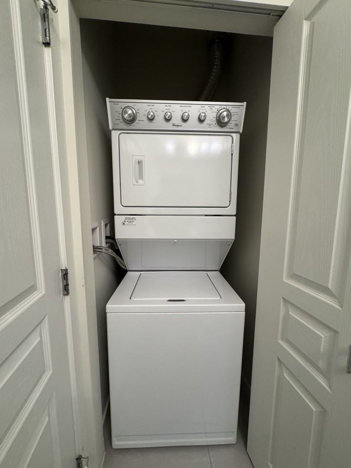 1151 Windsor Mews #50* - Photo 6 of 21