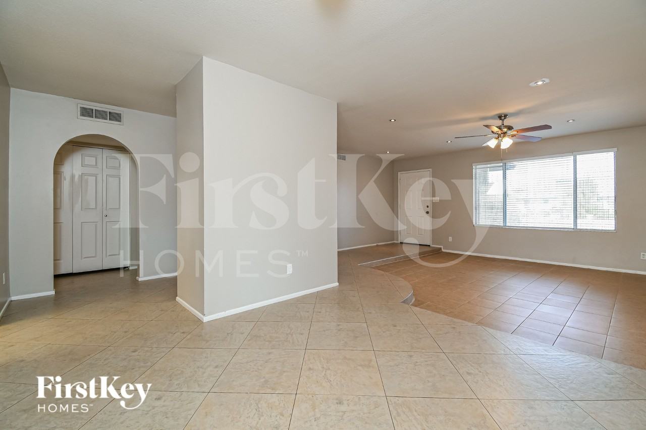 3350 S George Dr - Photo 4 of 19