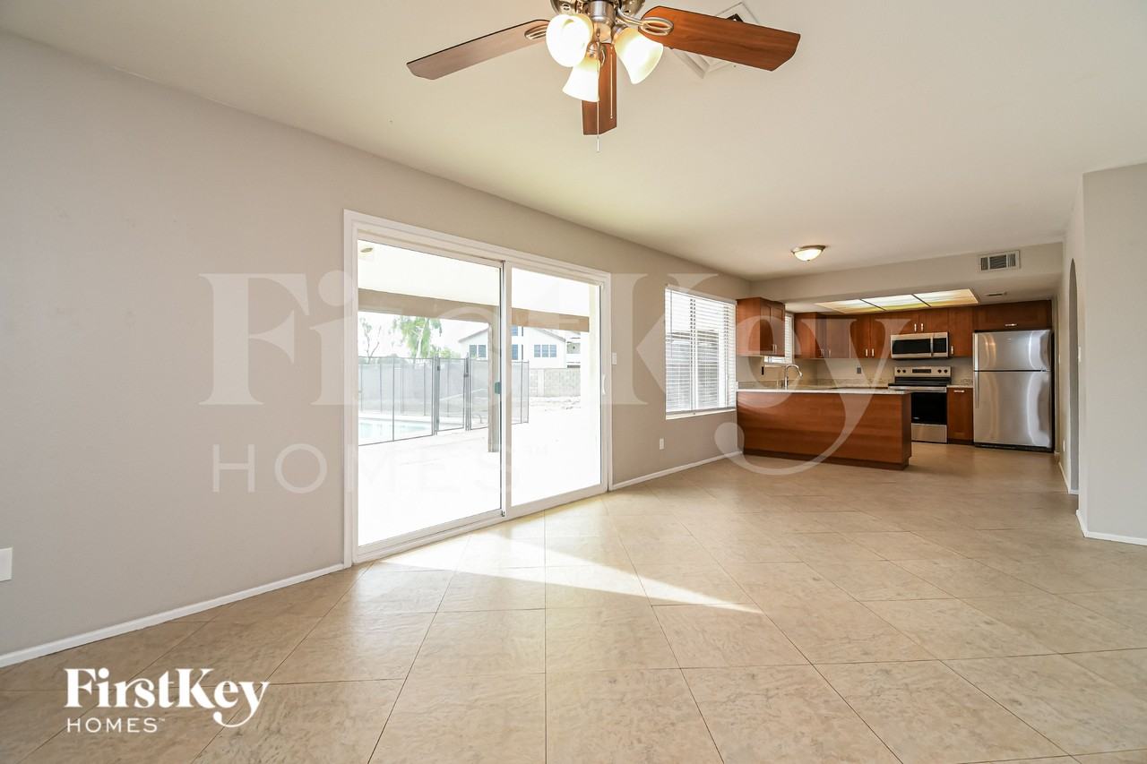 3350 S George Dr - Photo 5 of 19