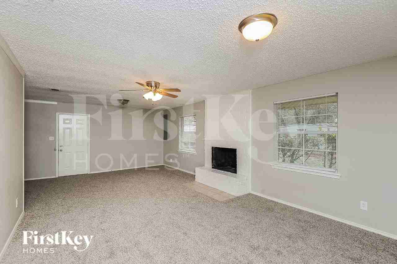 3001 Rufe Snow Dr - Photo 5 of 18