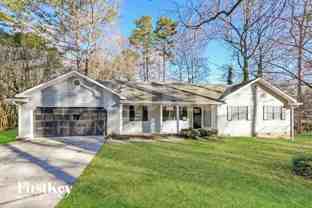 2795 Twin Springs Dr - Photo 1 of 1