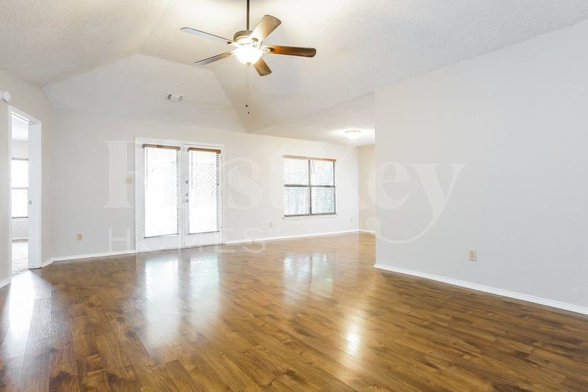 2320 Sundrop Ct - Photo 3 of 15