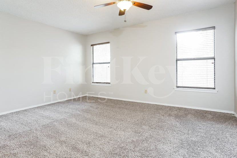 2320 Sundrop Ct - Photo 7 of 15