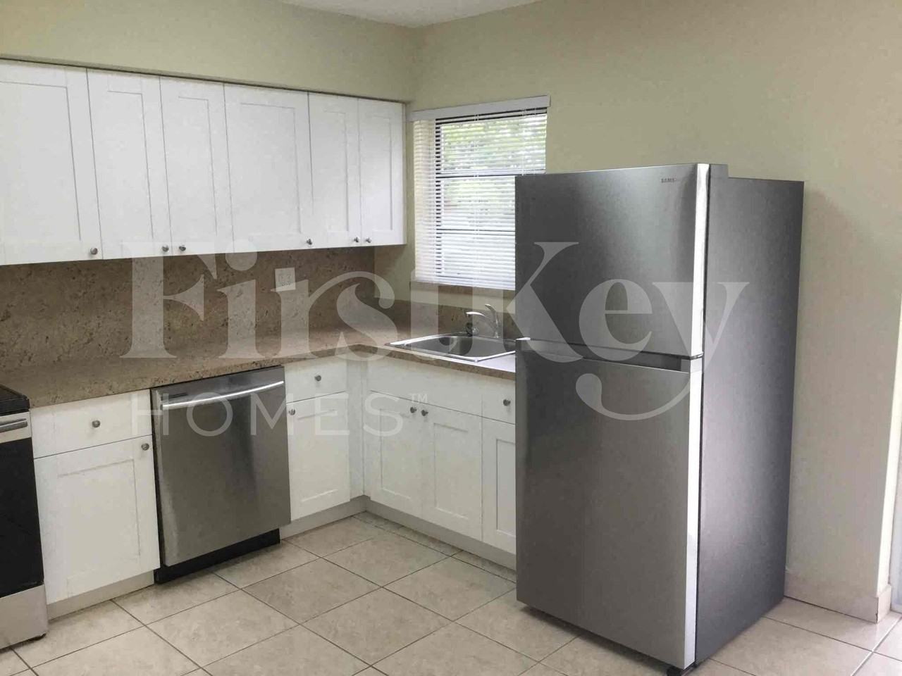 18000 Nwcourt - Photo 6 of 15