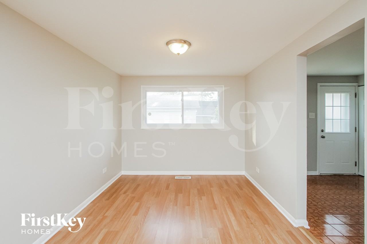 171 Craig Dr W - Photo 7 of 18