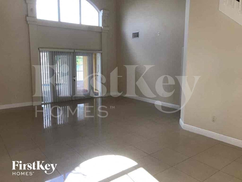 12721 Swstreet - Photo 3 of 19