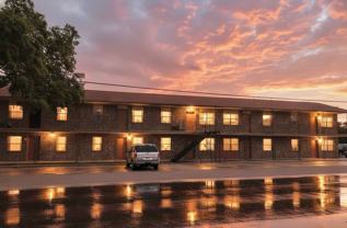 102 E Ave A - Photo 1 of 1