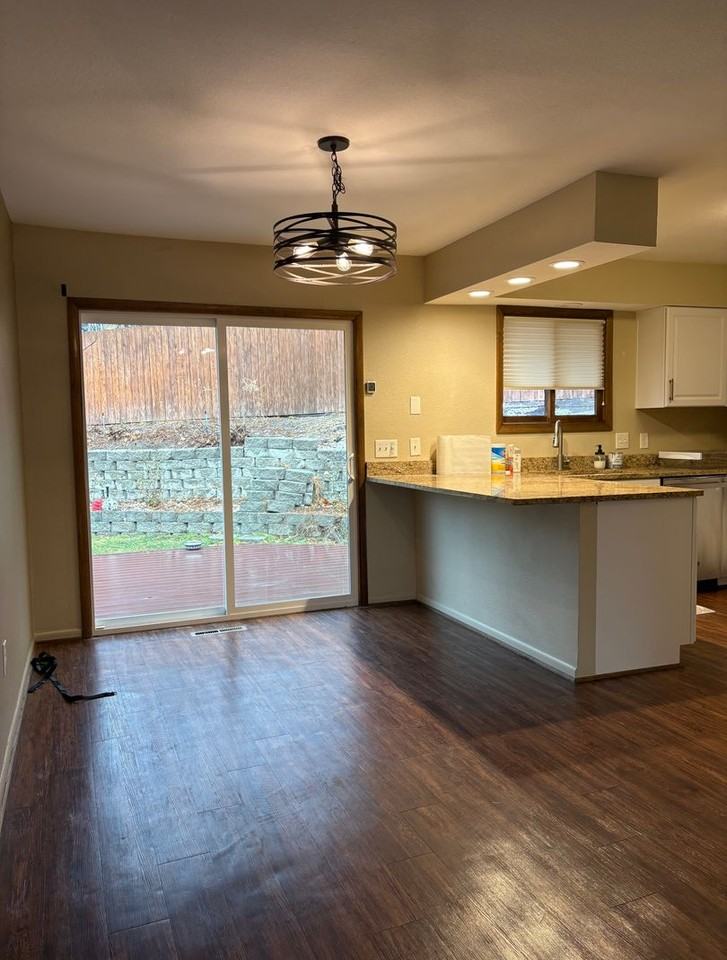 3109 Forsythia Blvd - Photo 7 of 24