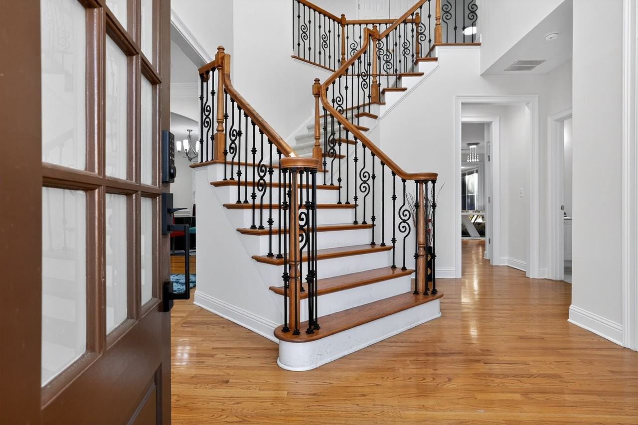 410 Fox Chase Cir - Photo 4 of 44