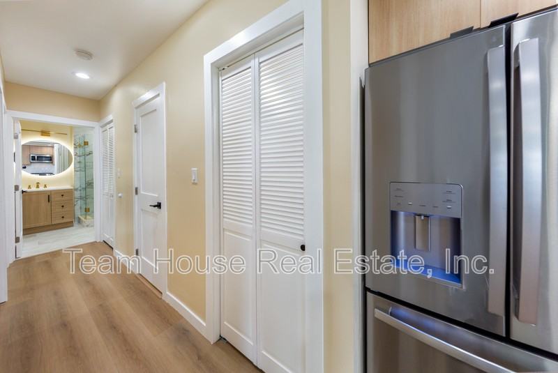 7671 Quakertown Ave - Photo 5 of 16