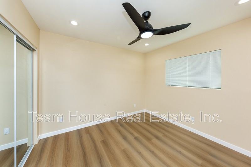 7671 Quakertown Ave - Photo 7 of 16