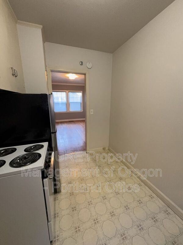 715 Ne 20th Ave #04 - Photo 6 of 18