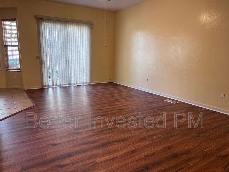 2423 Guerneville Rd - Photo 4 of 27