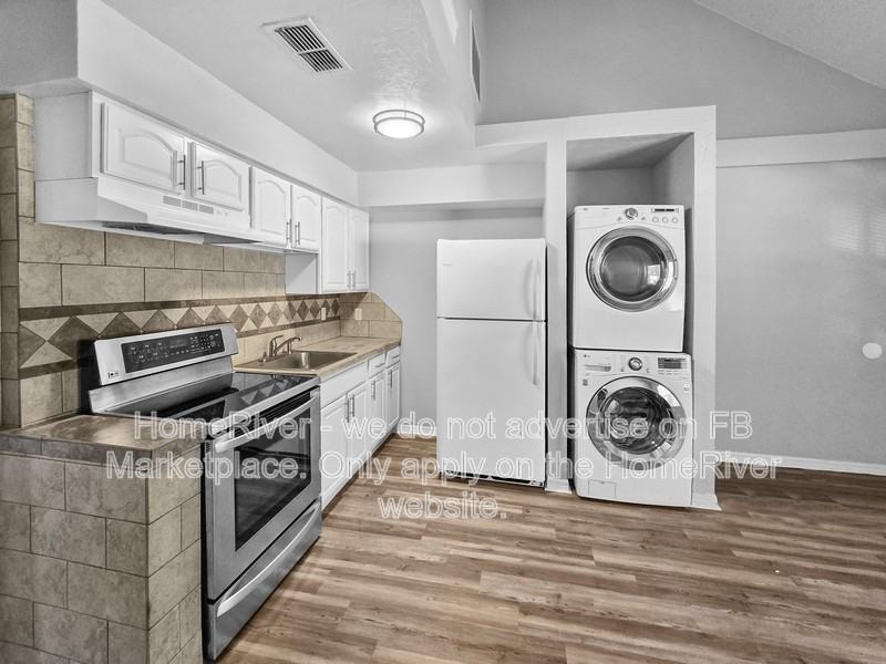 11563 Se 57th Ct - Photo 4 of 20