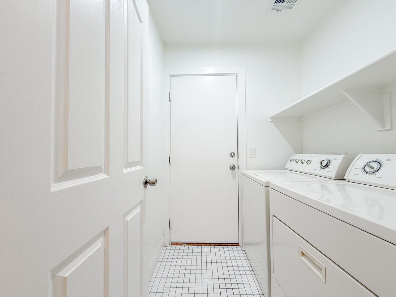 164 W Commerce Ct - Photo 7 of 28