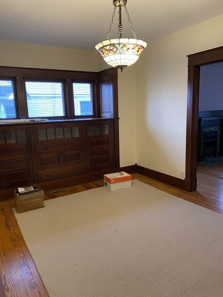 142 N Main St - Photo 3 of 13