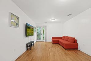 featured image of 25 Alpine St #44