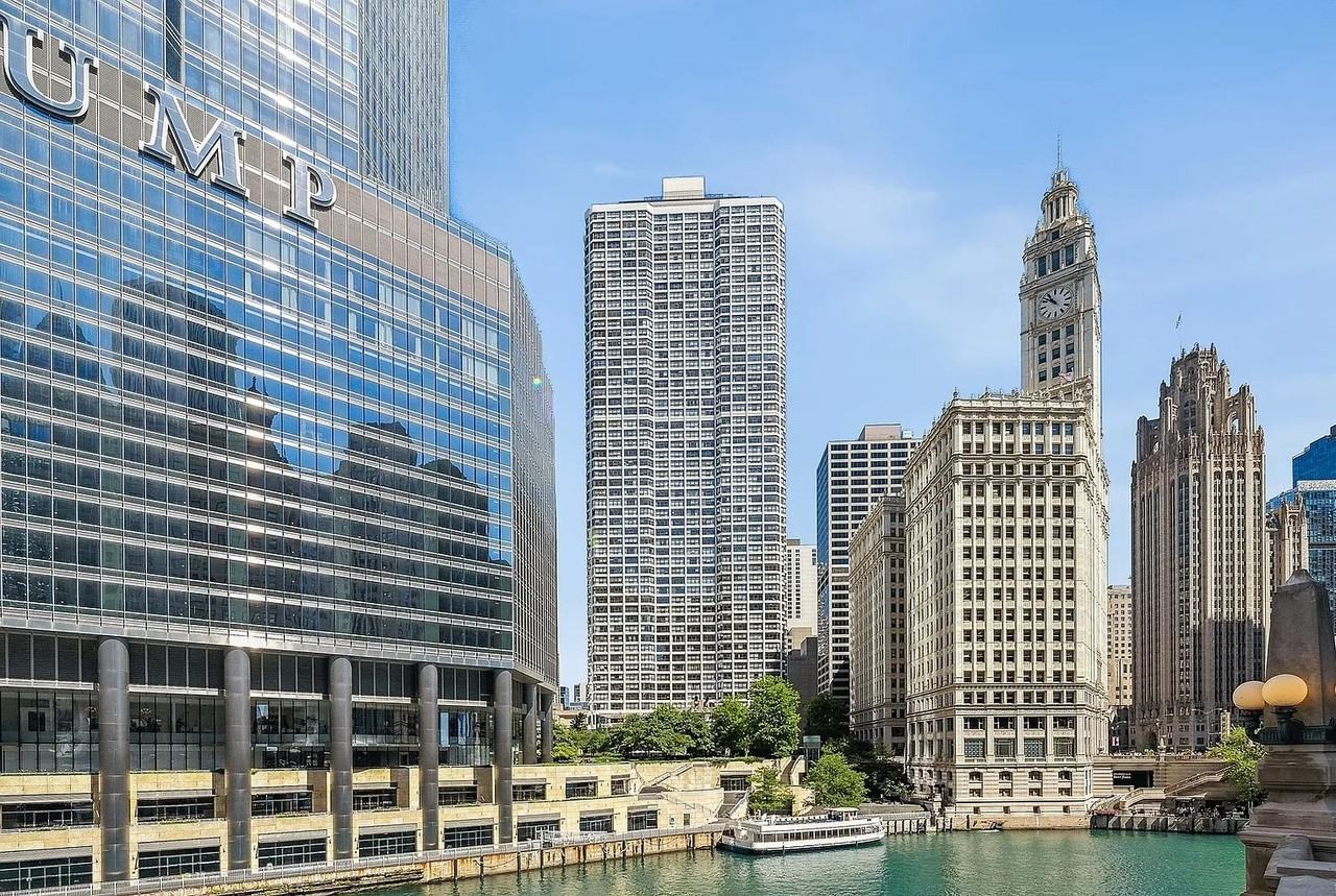 405 N Wabash Ave #104 - Photo 2 of 17