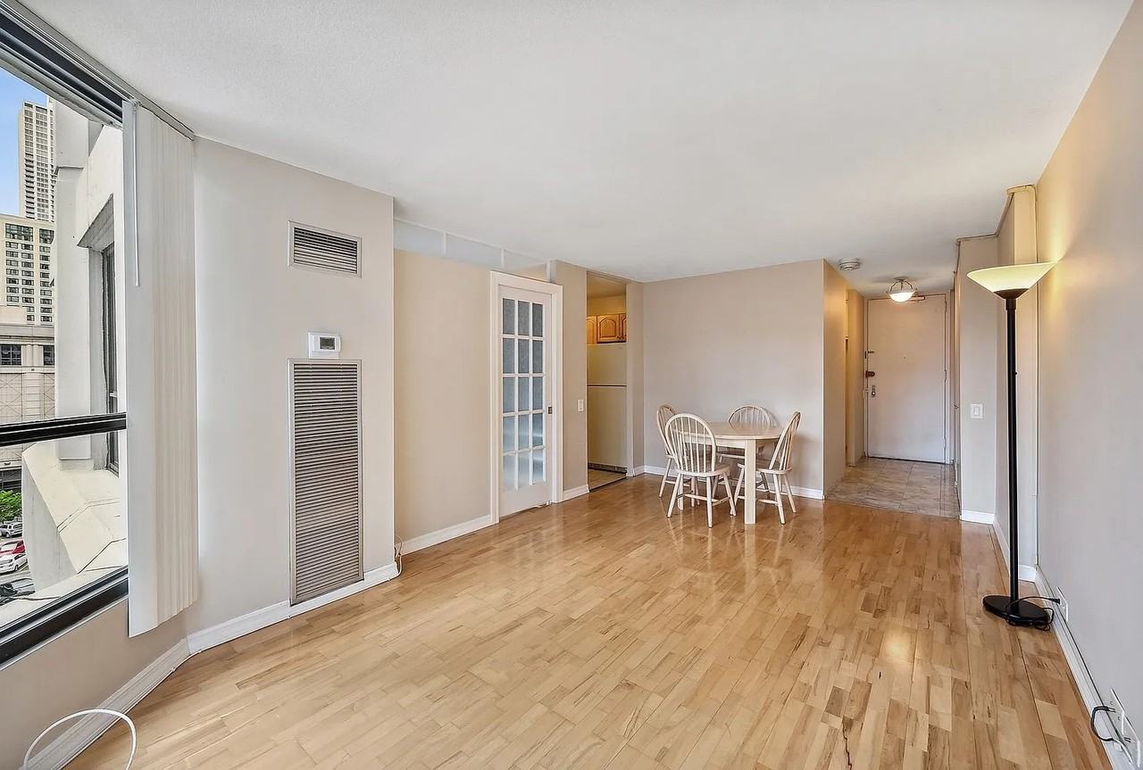 405 N Wabash Ave #104 - Photo 6 of 17