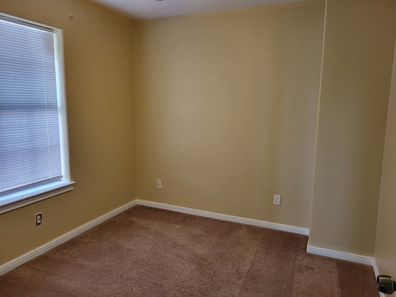 14926 Darbydale Dr - Photo 5 of 16